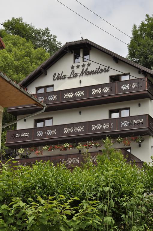 Hotel La Monitori à Sinaia Chambre photo