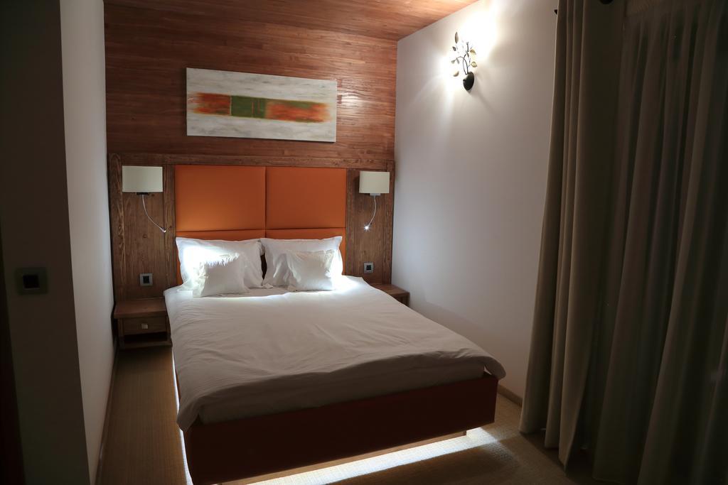 Hotel La Monitori à Sinaia Chambre photo